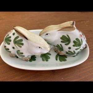 Vintage bunny salt and pepper shakers